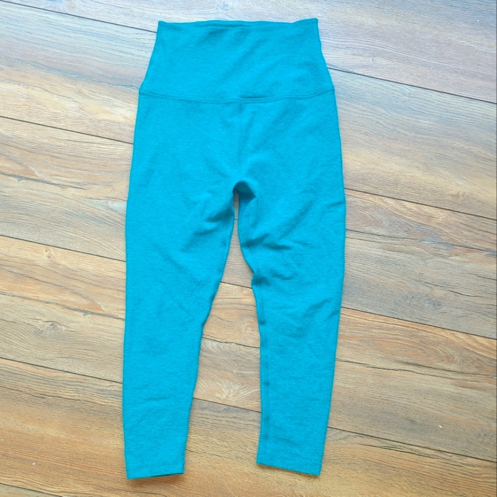 Beyond Yoga Capri Legging, Spacedye Teal Heather, Size Small